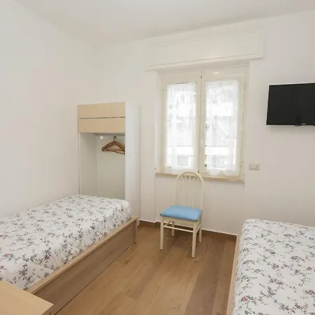 La Dea Bendata Minori